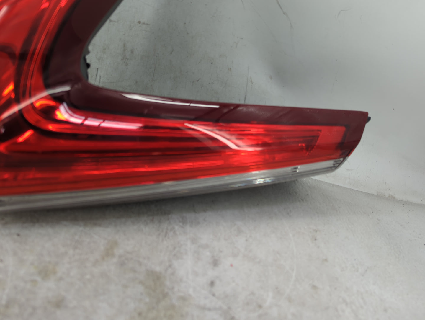 2017-2019 Honda Cr-V Tail Light Assembly Driver Left OEM Fits Fits 2017 2018 2019 OEM Used Auto Parts - Oemusedautoparts1.co