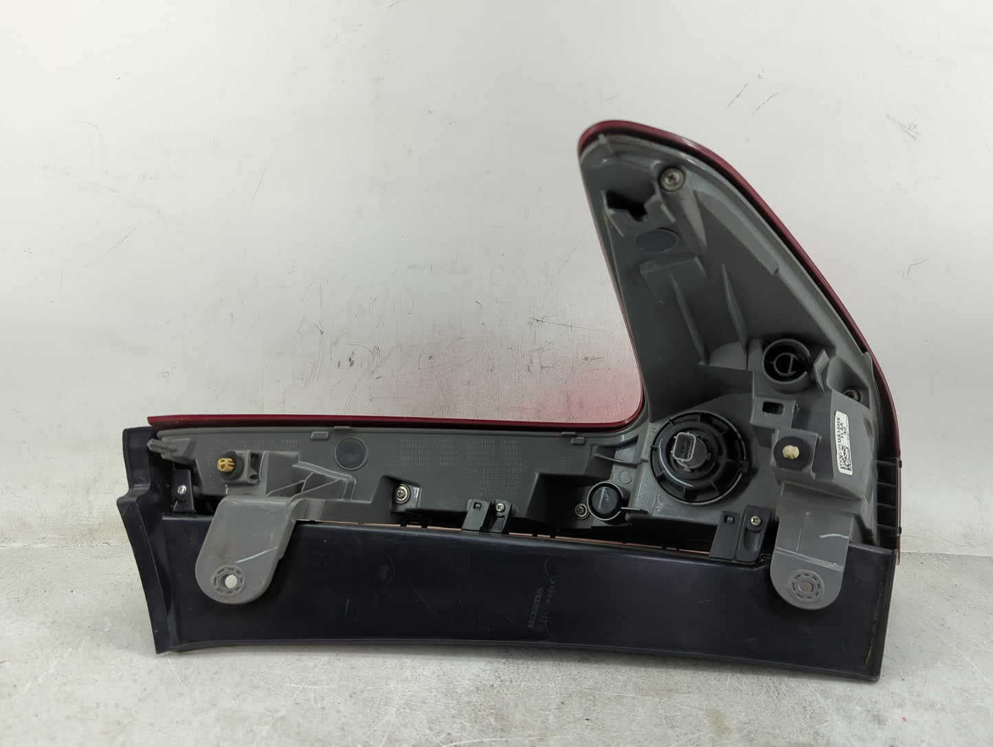 2017-2019 Honda Cr-V Tail Light Assembly Driver Left OEM Fits Fits 2017 2018 2019 OEM Used Auto Parts - Oemusedautoparts1.co