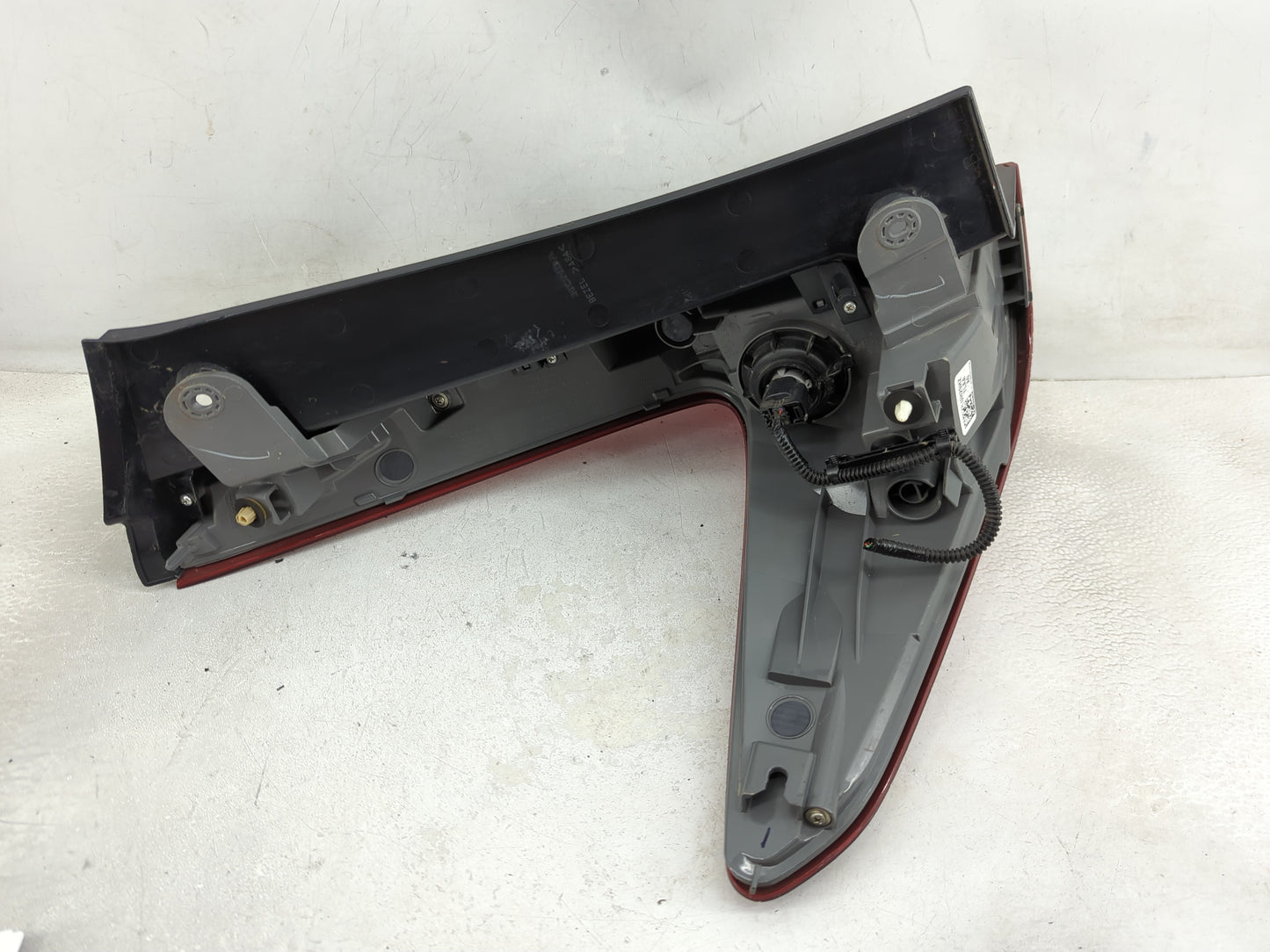 2017-2019 Honda Cr-V Tail Light Assembly Passenger Right OEM Fits Fits 2017 2018 2019 OEM Used Auto Parts - Oemusedautoparts