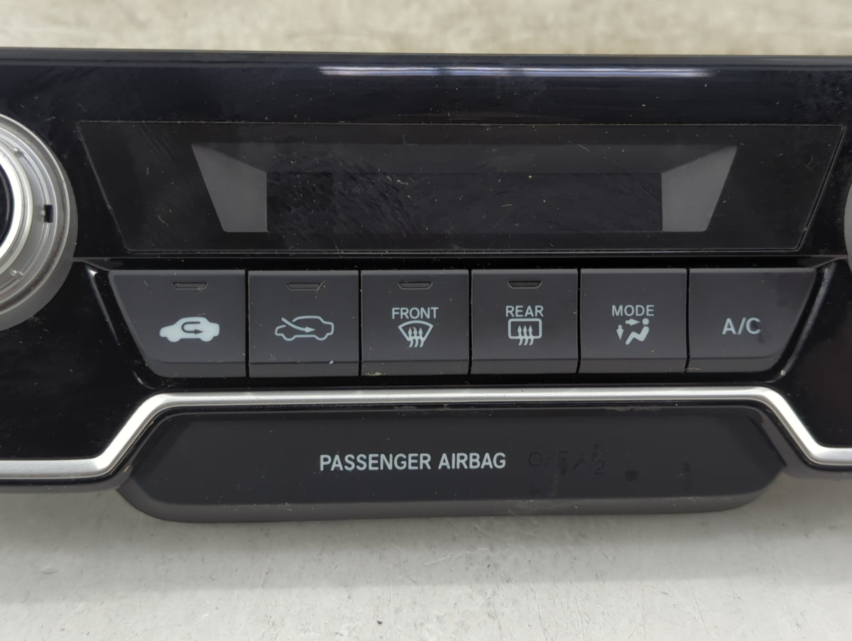 2017-2018 Honda Cr-V Climate Control Module Temperature AC/Heater Replacement P/N:79620TLAA013M1 79620TLAA013M1 Fits OEM Use