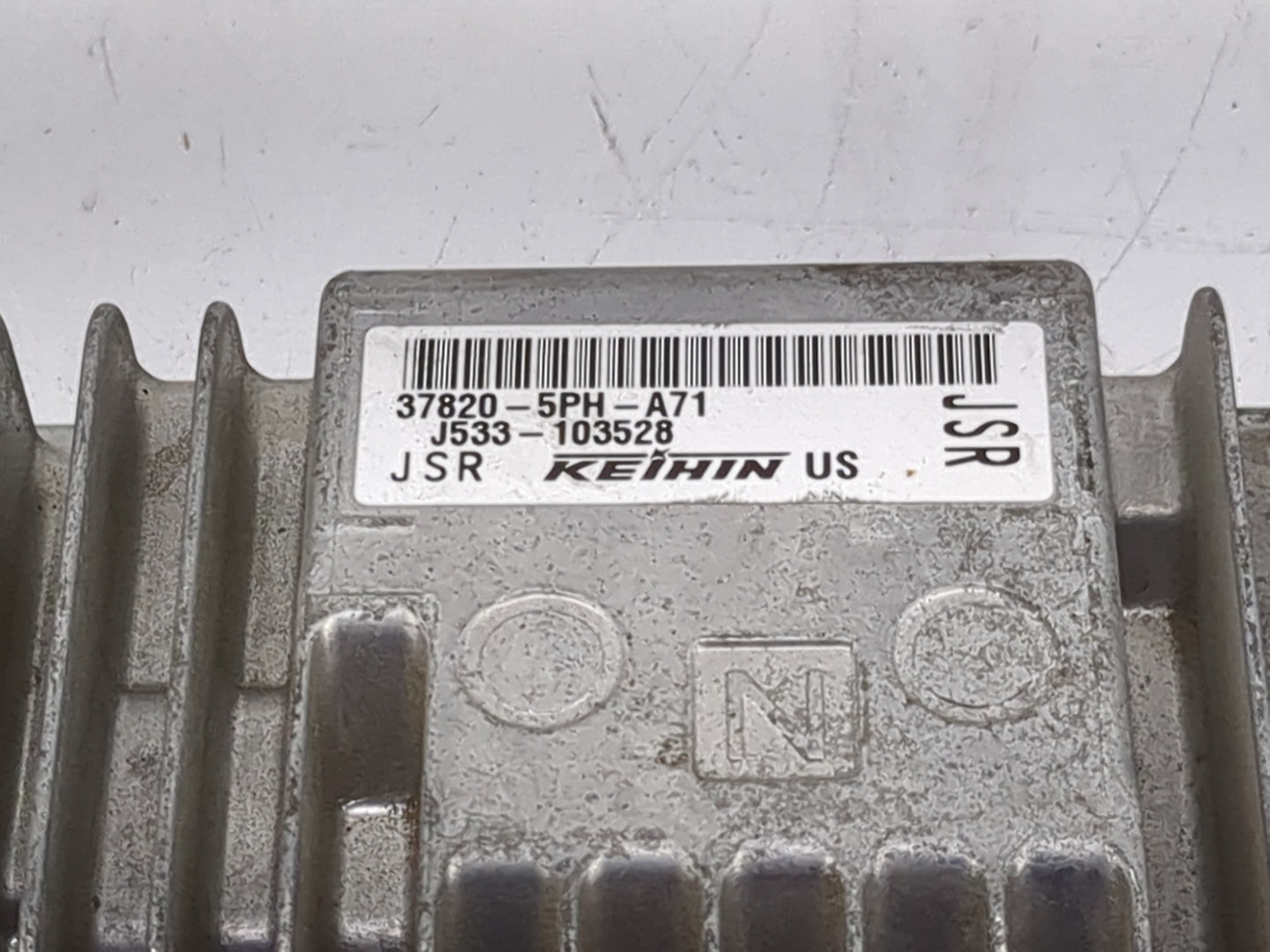 2017-2018 Honda Cr-V PCM Engine Control Computer ECU ECM PCU OEM P/N:37820-5PH-A71 J533-103528 Fits Fits 2017 2018 OEM Used 