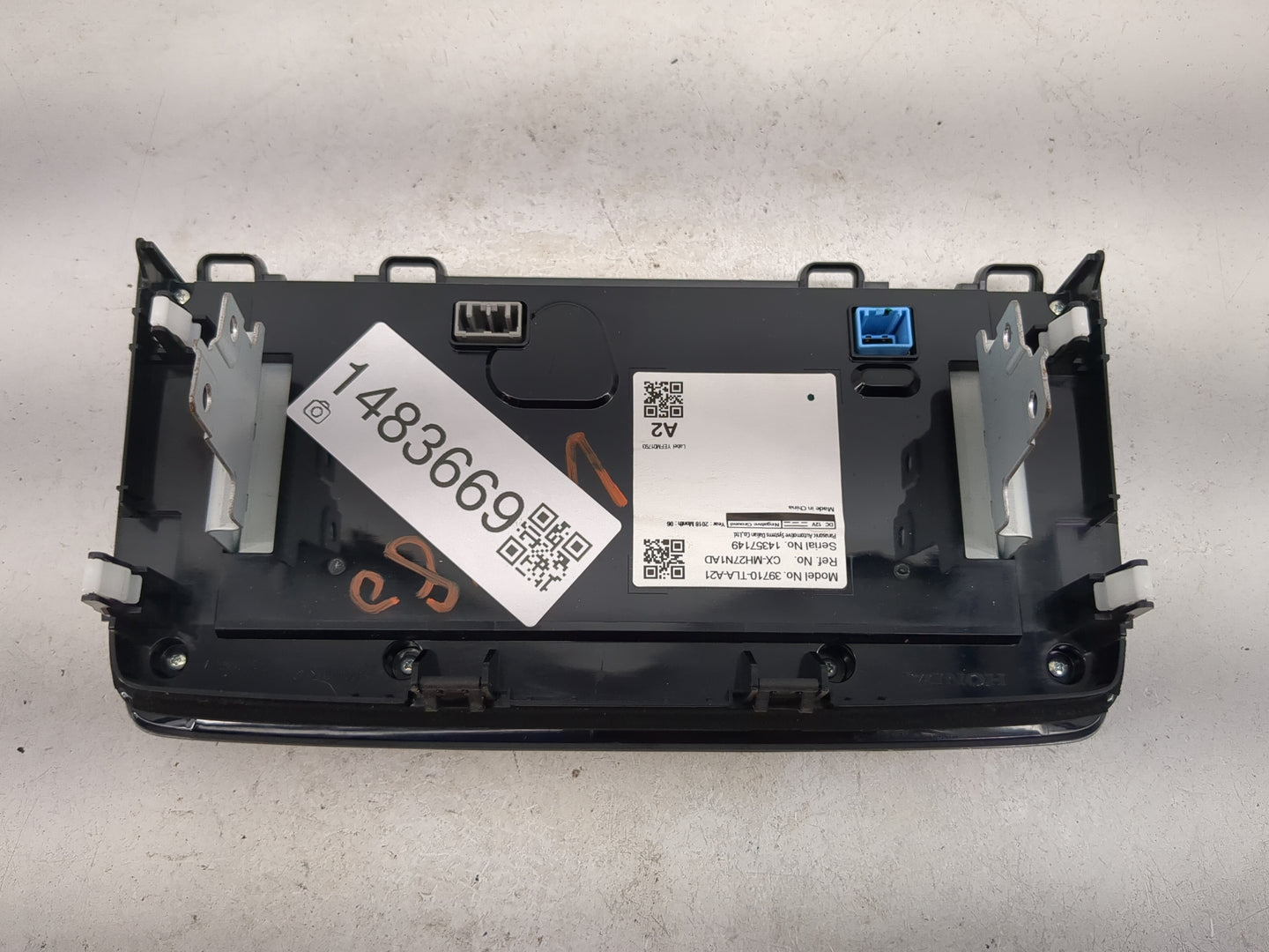 2018 Honda Cr-v Information Display Screen - Oemusedautoparts1.com