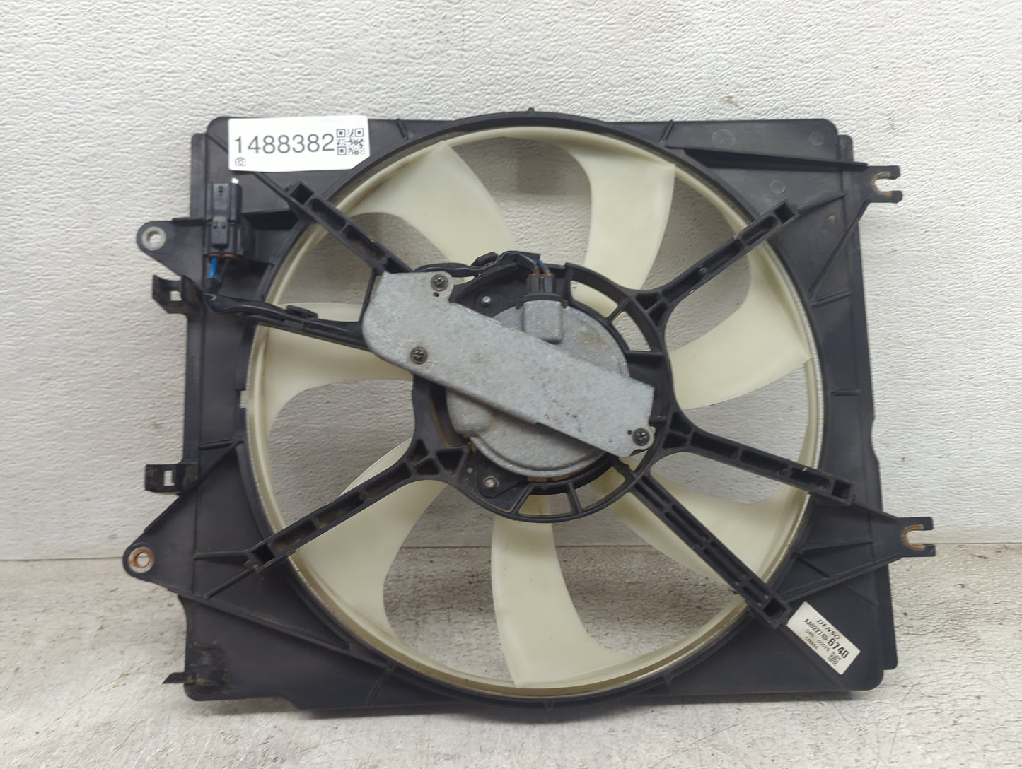 2018 Honda Cr-V Electric Radiator Cooling Fan Motor Assembly P/N:AA027740-6740 Fits OEM Used Auto Parts - Oemusedautoparts1.