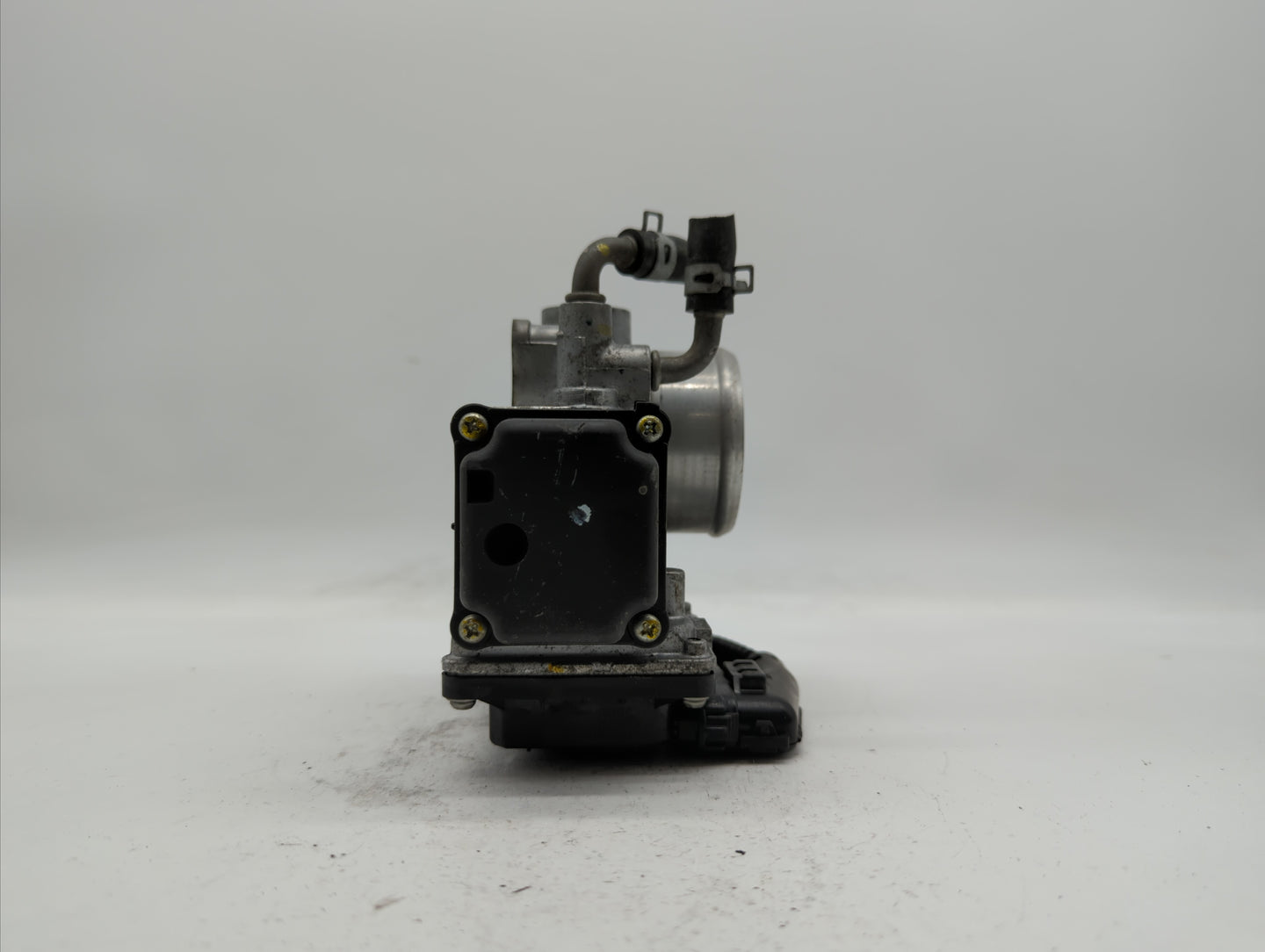 2017-2018 Honda Cr-V Throttle Body P/N:GMG9A Fits Fits 2016 2017 2018 2019 OEM Used Auto Parts - Oemusedautoparts1.com