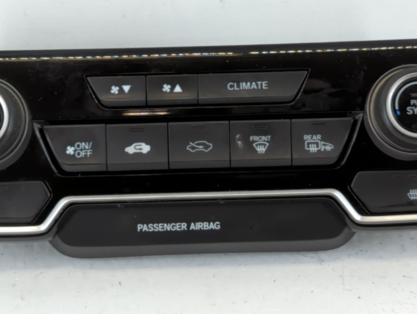 2017-2022 Honda Cr-V Climate Control Module Temperature AC/Heater Replacement P/N:NH900L 27318231004 Fits OEM Used Auto Part