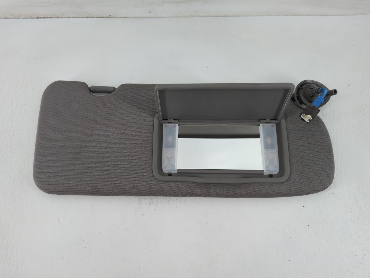 2017-2019 Honda Cr-V Sun Visor Shade Replacement Passenger Right Mirror Fits Fits 2017 2018 2019 OEM Used Auto Parts - Oemus