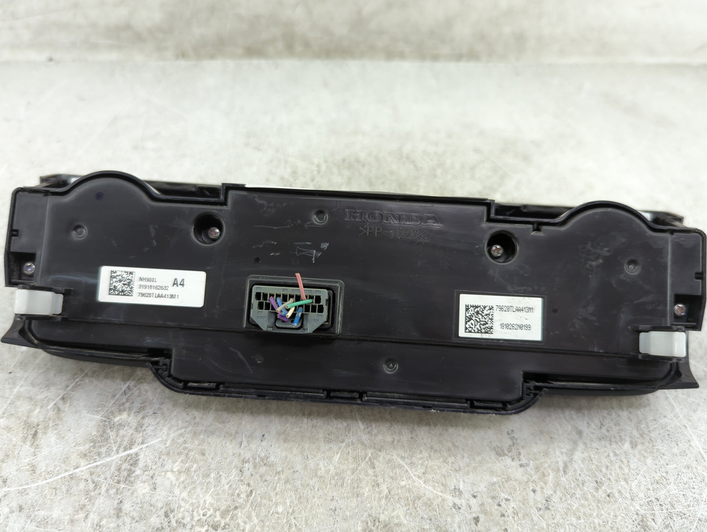 2018 Honda Crv Climate Control Module Temperature AC/Heater Replacement P/N:79620TLAA413M1 31918162632 Fits OEM Used Auto Pa