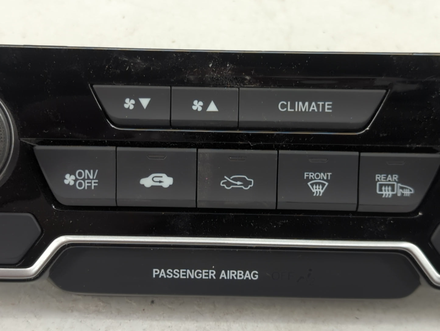 2018 Honda Crv Climate Control Module Temperature AC/Heater Replacement P/N:79620TLAA413M1 Fits OEM Used Auto Parts - Oemuse