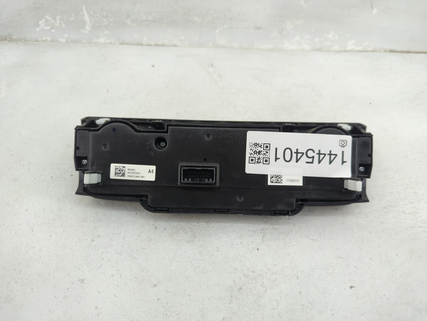 2018 Honda Crv Climate Control Module Temperature AC/Heater Replacement P/N:79620TLAA413M1 Fits OEM Used Auto Parts - Oemuse