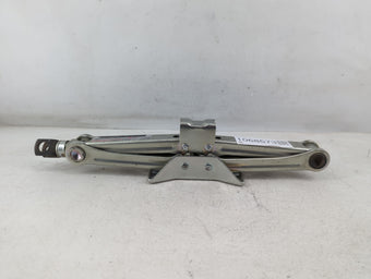 compare product 2018 Honda Hr-v Spare Scissor Car Jack