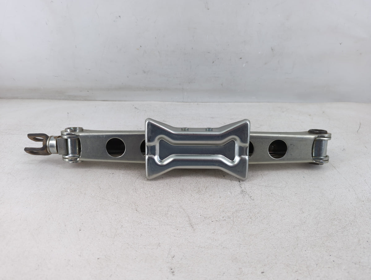 2018 Honda Hr-v Spare Scissor Car Jack - Oemusedautoparts1.com