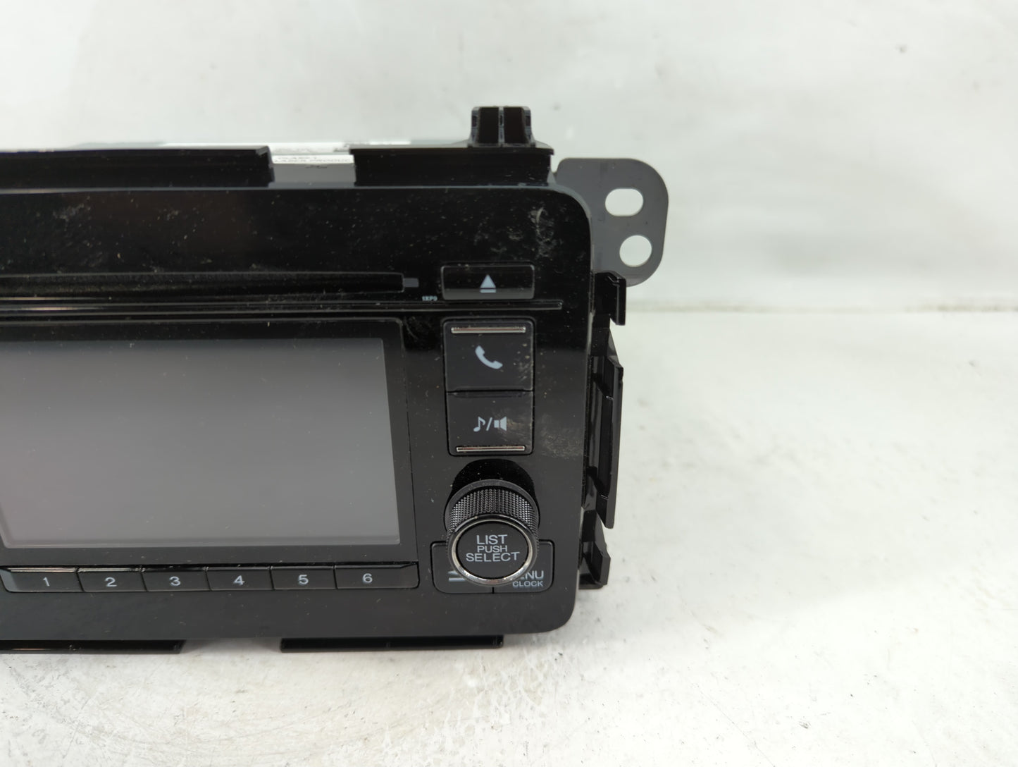 2018 Honda Hr-V Radio AM FM Cd Player Receiver Replacement P/N:39100-T7W-A110-M1 Fits OEM Used Auto Parts - Oemusedautoparts