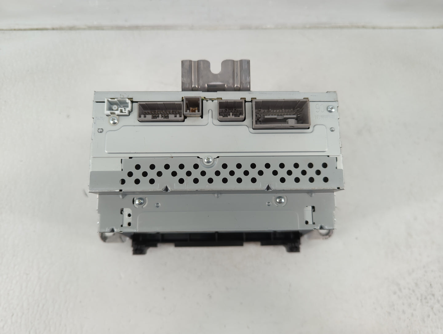 2018 Honda Hr-V Radio AM FM Cd Player Receiver Replacement P/N:39100-T7W-A110-M1 Fits OEM Used Auto Parts - Oemusedautoparts