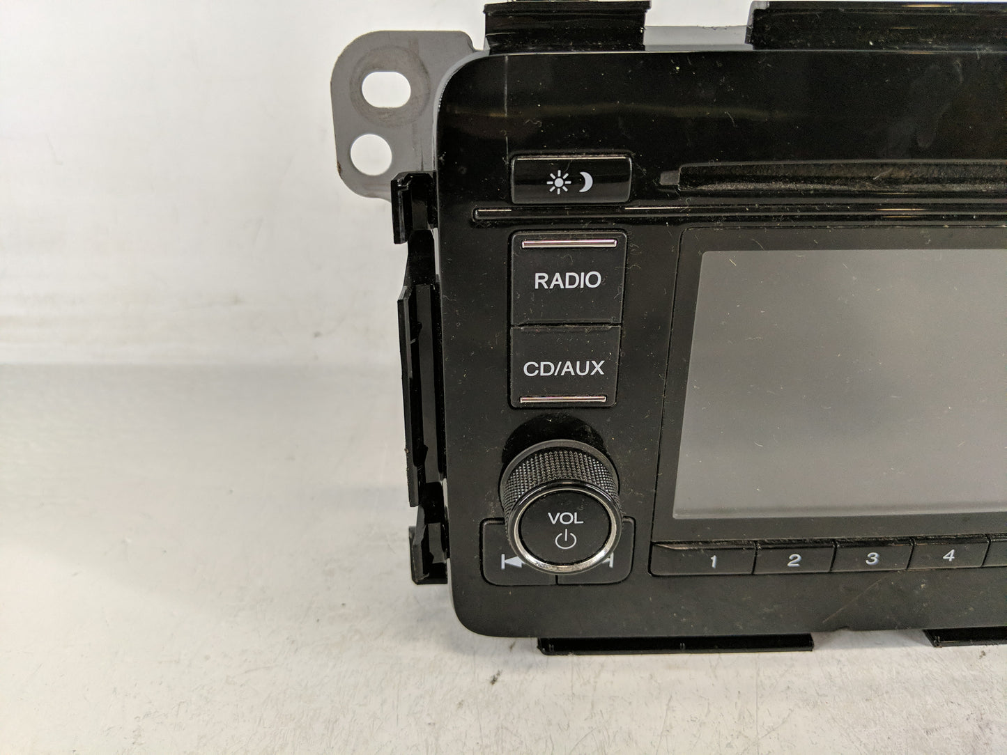 2018 Honda Hr-V Radio AM FM Cd Player Receiver Replacement P/N:39100-T7W-A120-M1 Fits OEM Used Auto Parts - Oemusedautoparts