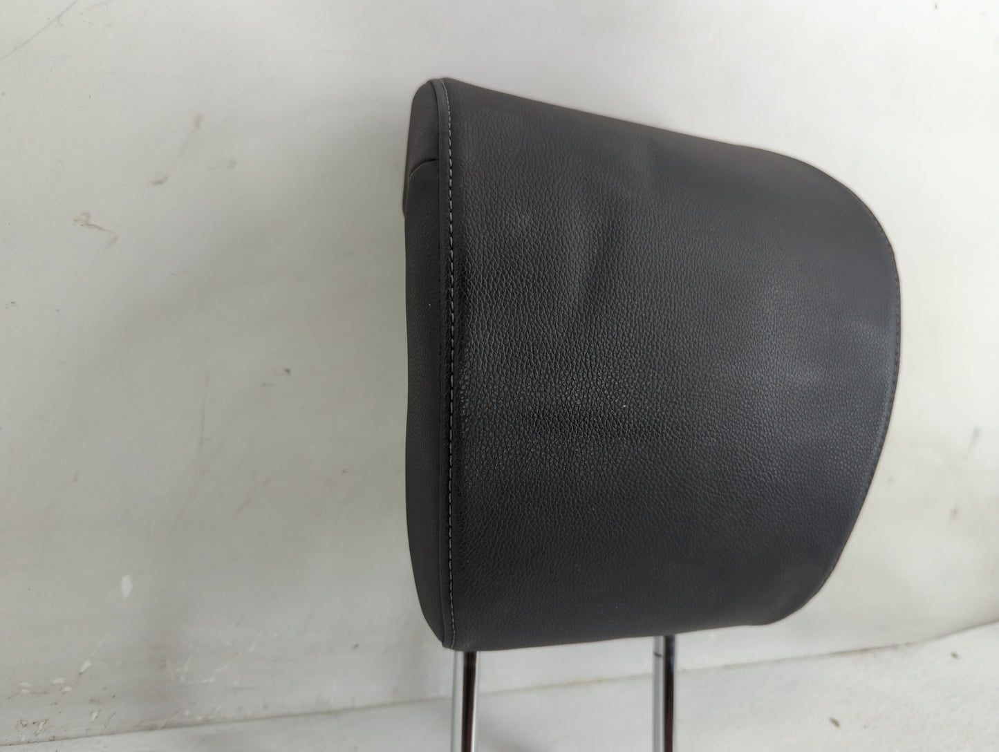 2018 Honda Hr-V Headrest Head Rest Front Driver Passenger Seat Fits OEM Used Auto Parts - Oemusedautoparts1.com