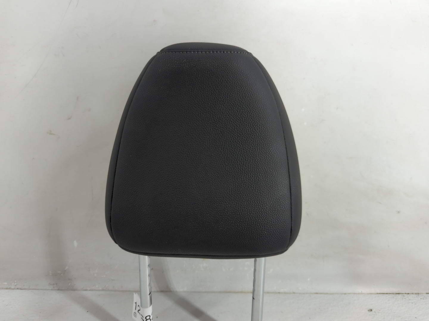 2018 Honda Hr-V Headrest Head Rest Front Driver Passenger Seat Fits OEM Used Auto Parts - Oemusedautoparts1.com