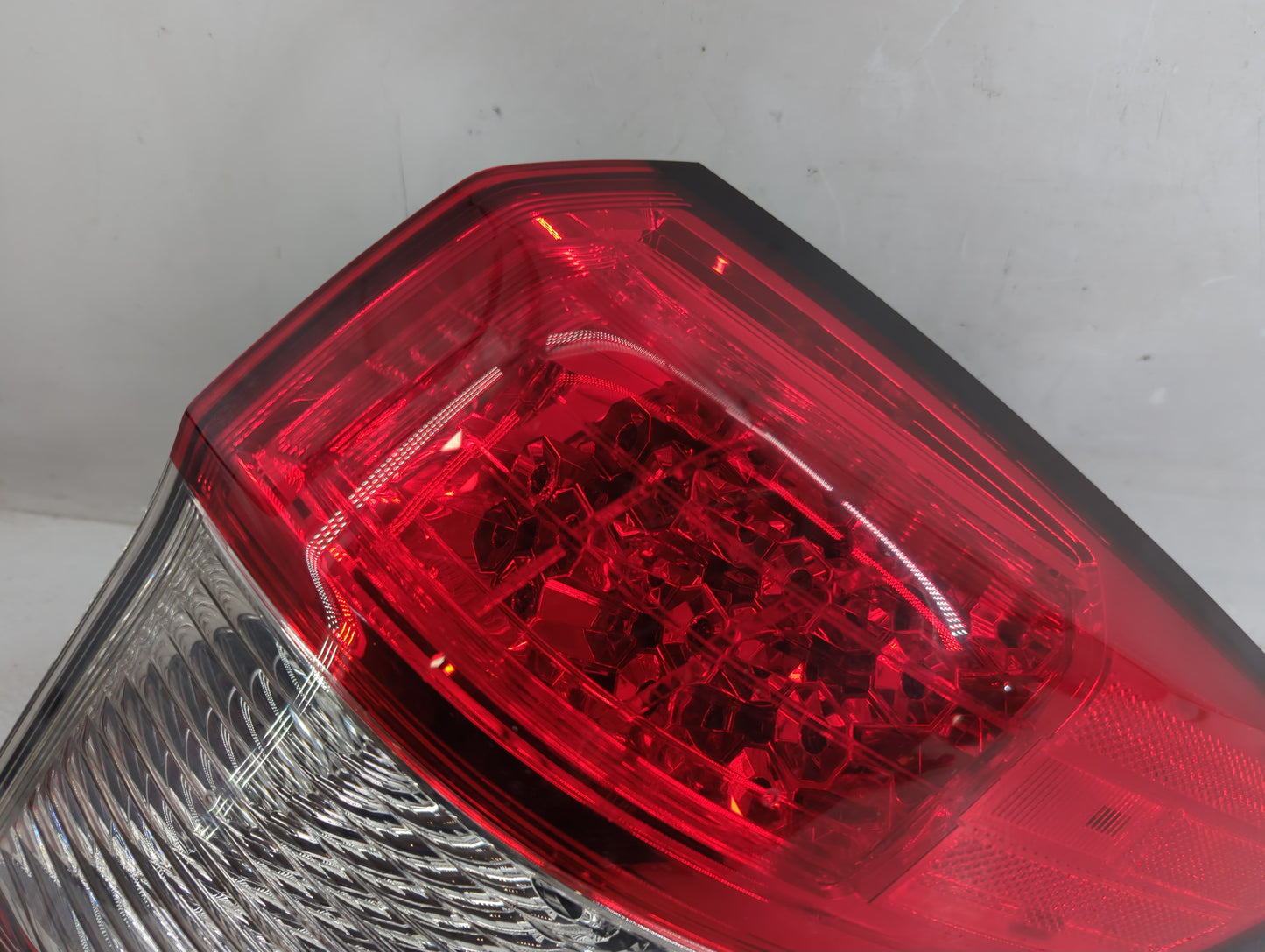 2016-2018 Honda Hr-V Tail Light Assembly Passenger Right OEM P/N:220-18335 Fits Fits 2016 2017 2018 OEM Used Auto Parts - Oe