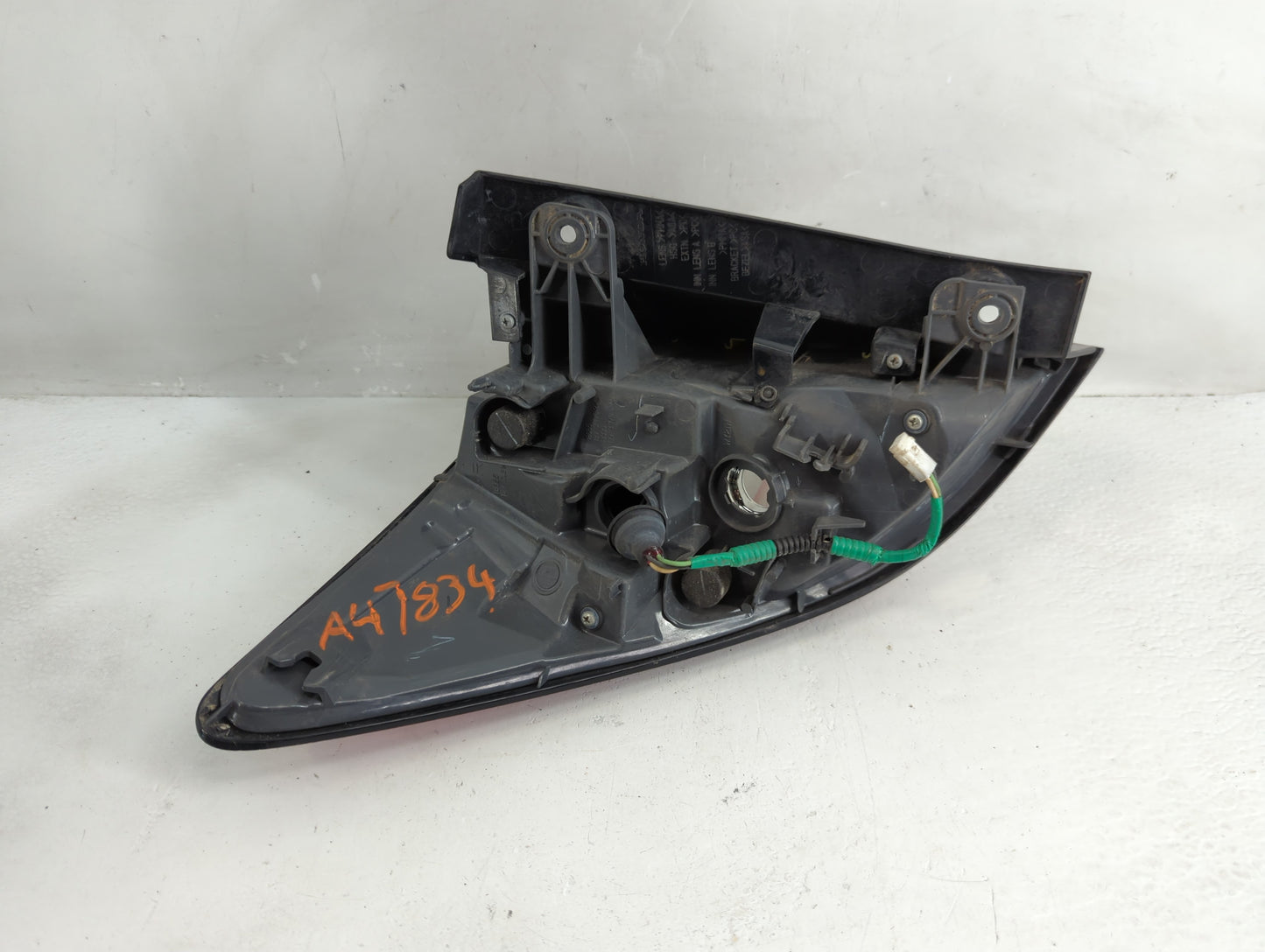 2016-2018 Honda Hr-V Tail Light Assembly Passenger Right OEM P/N:220-18335 Fits Fits 2016 2017 2018 OEM Used Auto Parts - Oe