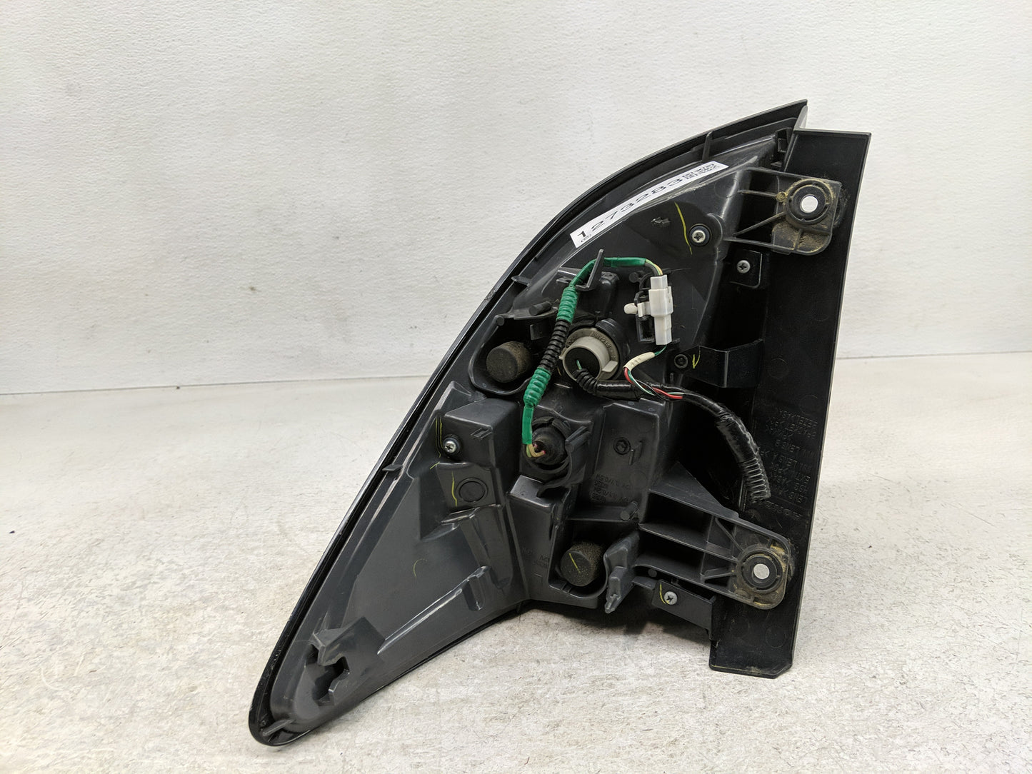 2016-2018 Honda Hr-V Tail Light Assembly Driver Left OEM Fits Fits 2016 2017 2018 OEM Used Auto Parts - Oemusedautoparts1.co