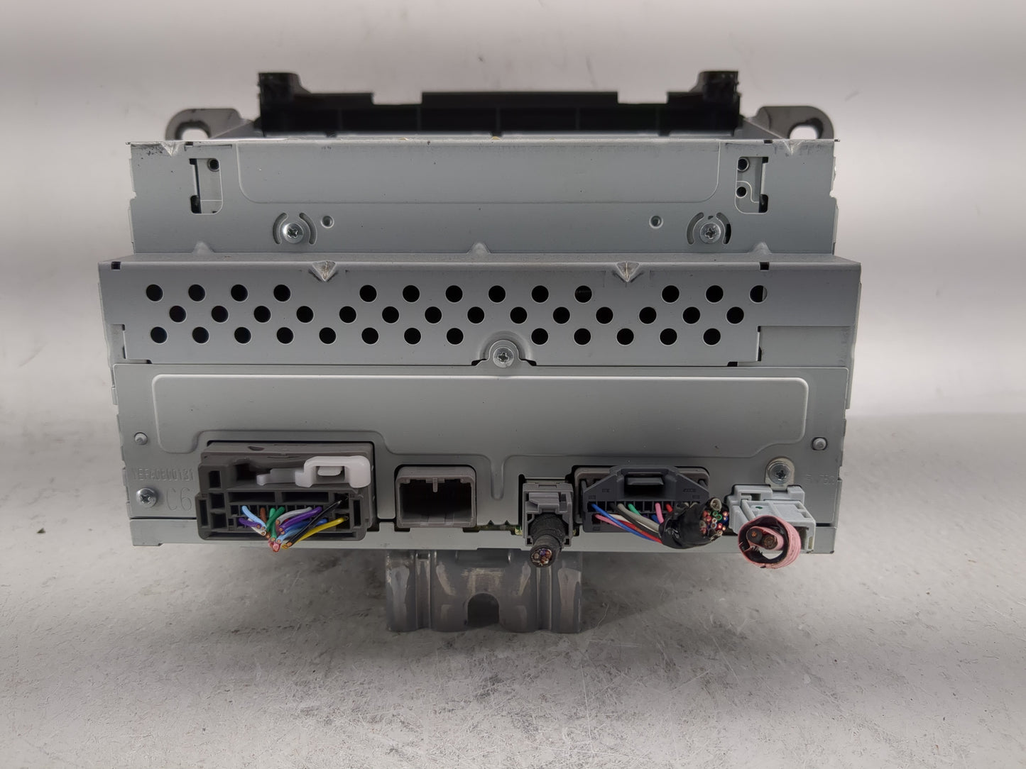 2018 Honda Hr-V Radio AM FM Cd Player Receiver Replacement P/N:39100-T7W-A120-M1 Fits OEM Used Auto Parts - Oemusedautoparts