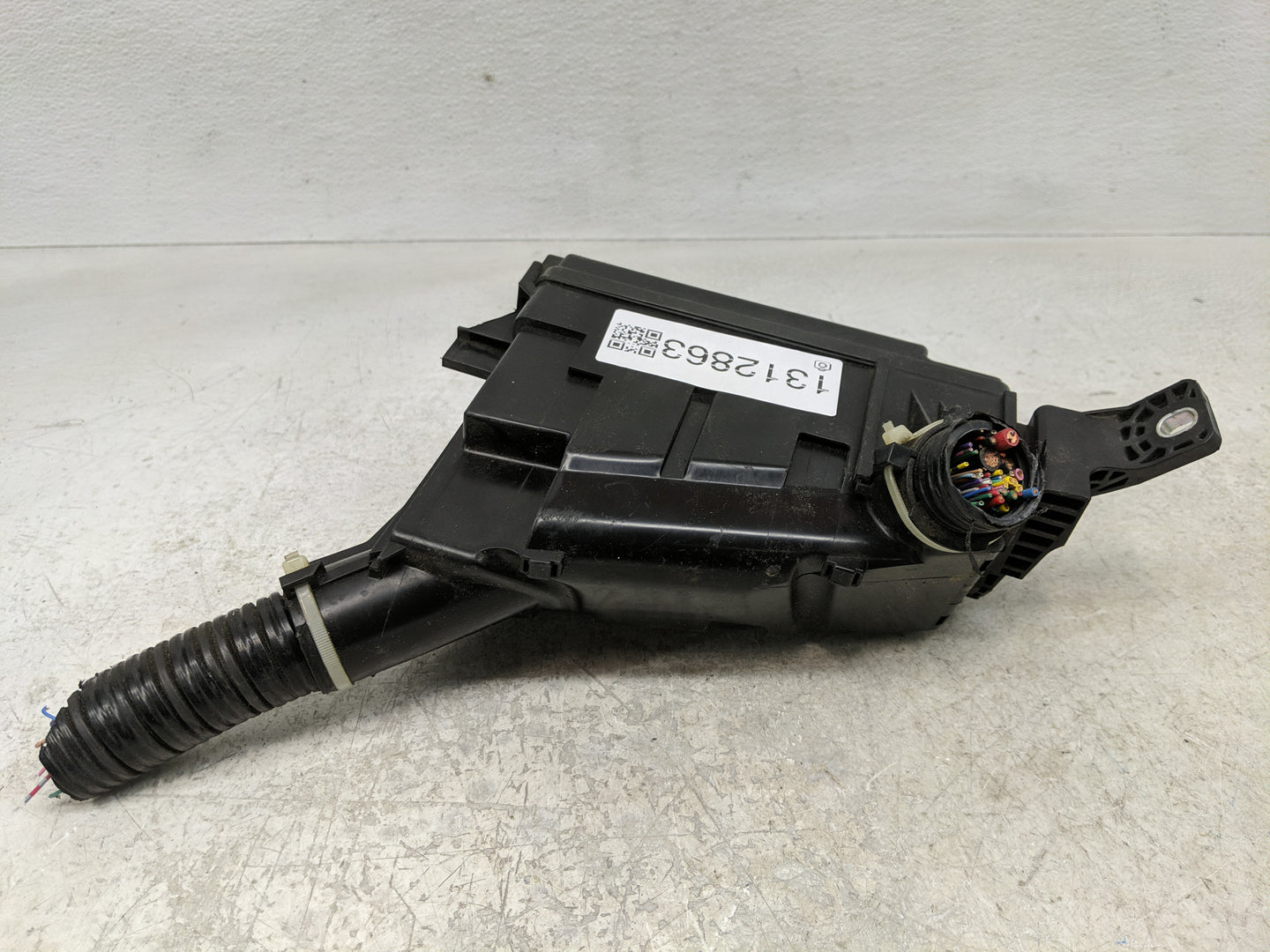 2016-2018 Honda Hr-V Fusebox Fuse Box Panel Relay Module Fits Fits 2016 2017 2018 OEM Used Auto Parts - Oemusedautoparts1.co