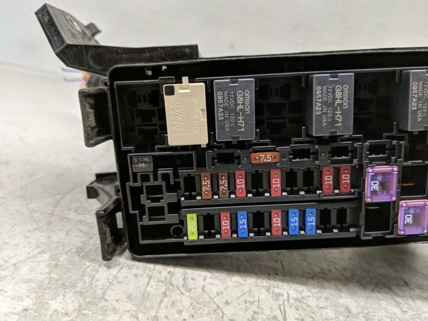 2016-2018 Honda Hr-V Fusebox Fuse Box Panel Relay Module Fits Fits 2016 2017 2018 OEM Used Auto Parts - Oemusedautoparts1.co
