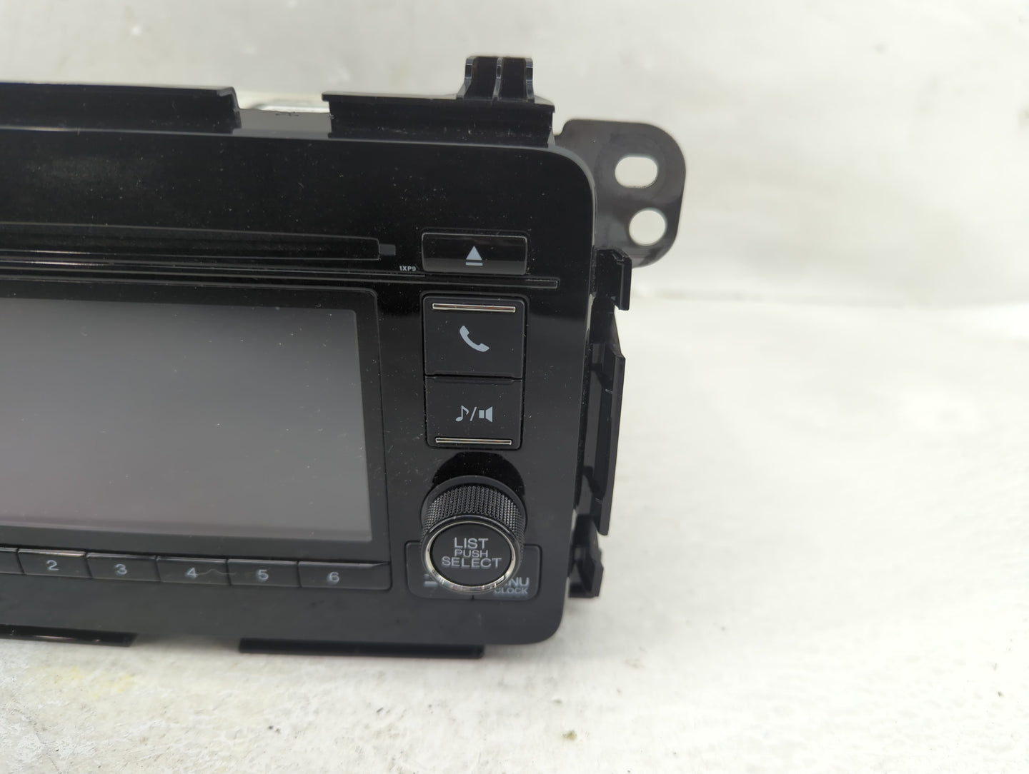 2018 Honda Hr-V Radio AM FM Cd Player Receiver Replacement P/N:39100-T7W-A110-M1 Fits OEM Used Auto Parts - Oemusedautoparts
