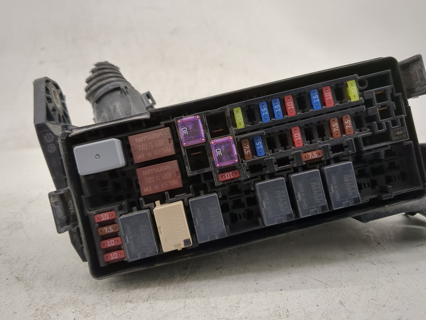 2016-2018 Honda Hr-V Fusebox Fuse Box Panel Relay Module P/N:32120-T7SA31 Fits Fits 2016 2017 2018 OEM Used Auto Parts - Oem