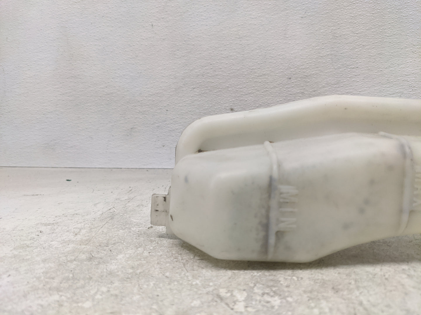 2016-2022 Honda Hr-v Radiator Coolant Overflow Expansion Tank Bottle 1367036 - Oemusedautoparts1.com