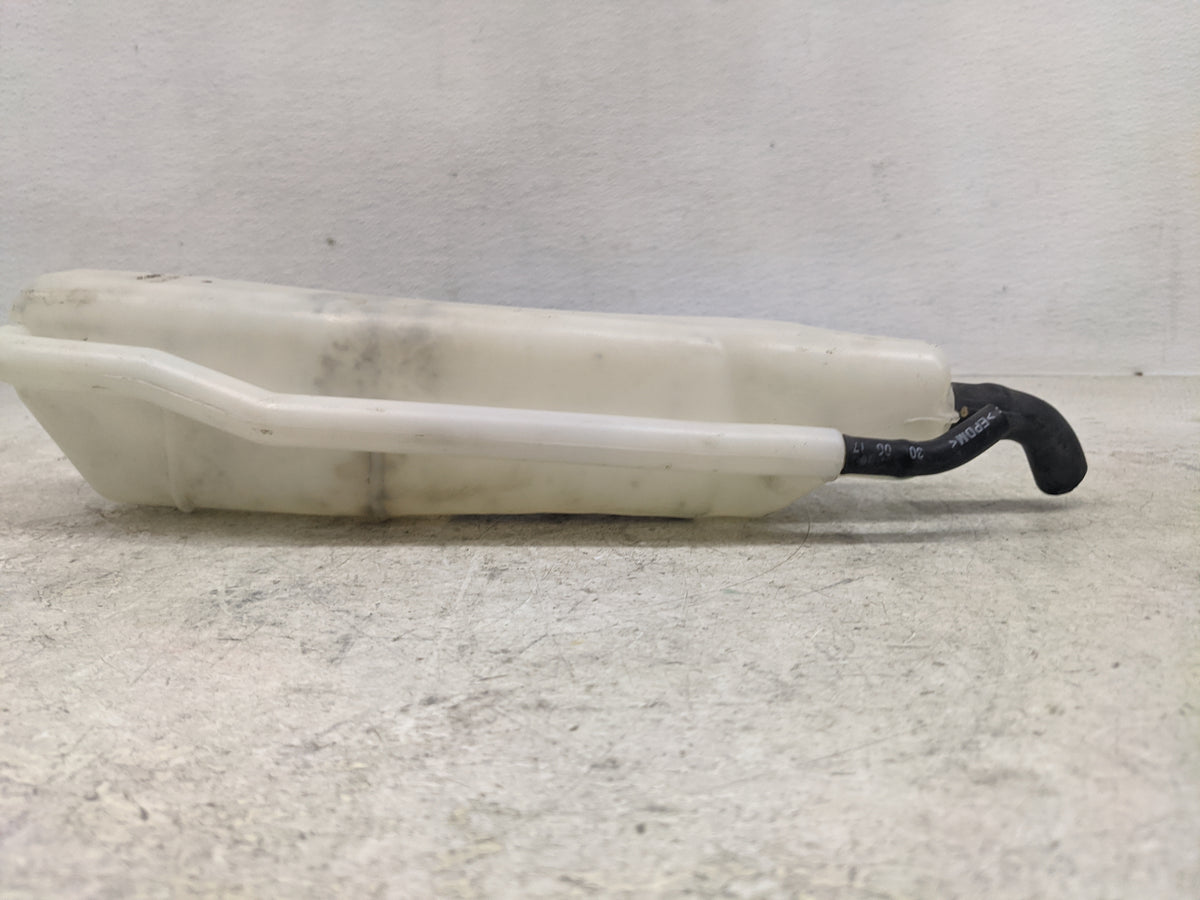 2016-2022 Honda Hr-v Radiator Coolant Overflow Expansion Tank Bottle 1367036 - Oemusedautoparts1.com