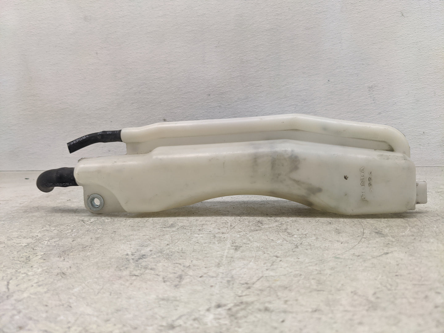 2016-2022 Honda Hr-v Radiator Coolant Overflow Expansion Tank Bottle 1367036 - Oemusedautoparts1.com