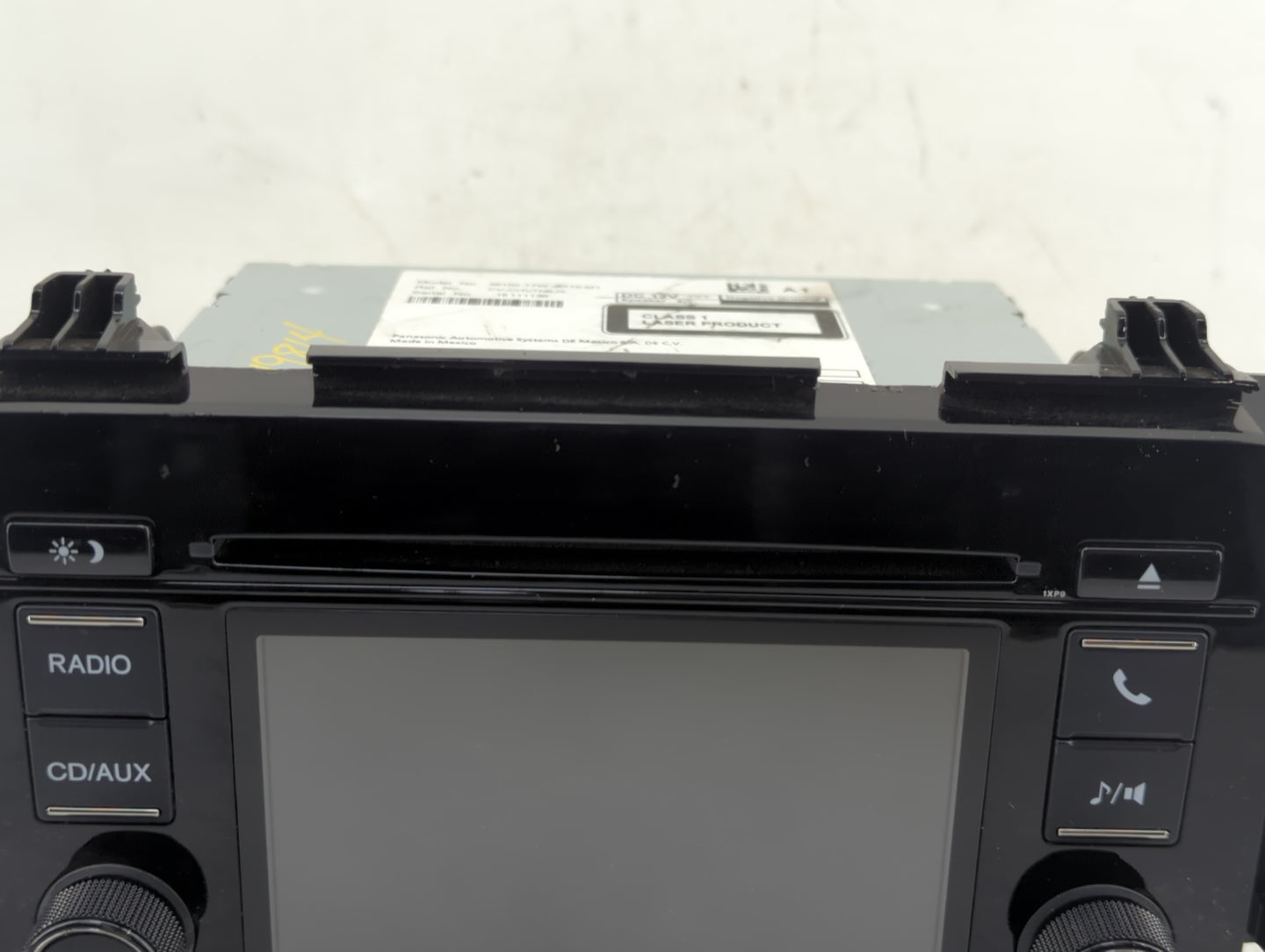 2018 Honda Hr-V Radio AM FM Cd Player Receiver Replacement P/N:39100-T7W-A110-M1 Fits OEM Used Auto Parts - Oemusedautoparts