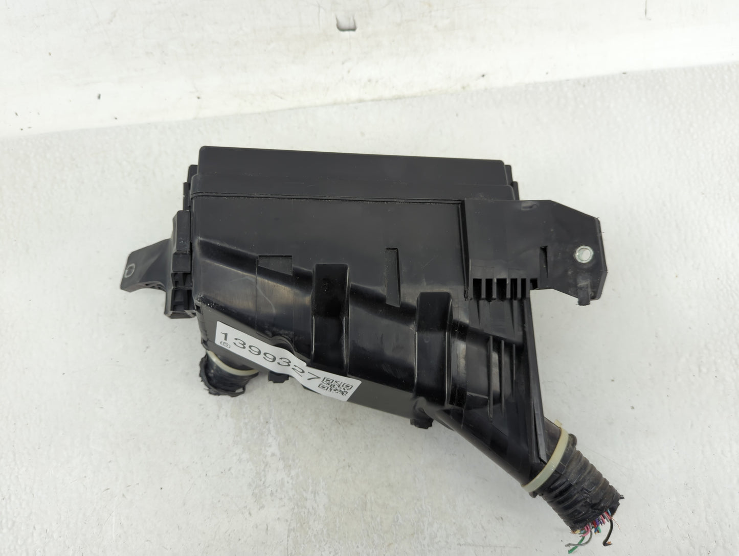 2016-2018 Honda Hr-V Fusebox Fuse Box Panel Relay Module Fits Fits 2016 2017 2018 OEM Used Auto Parts - Oemusedautoparts1.co