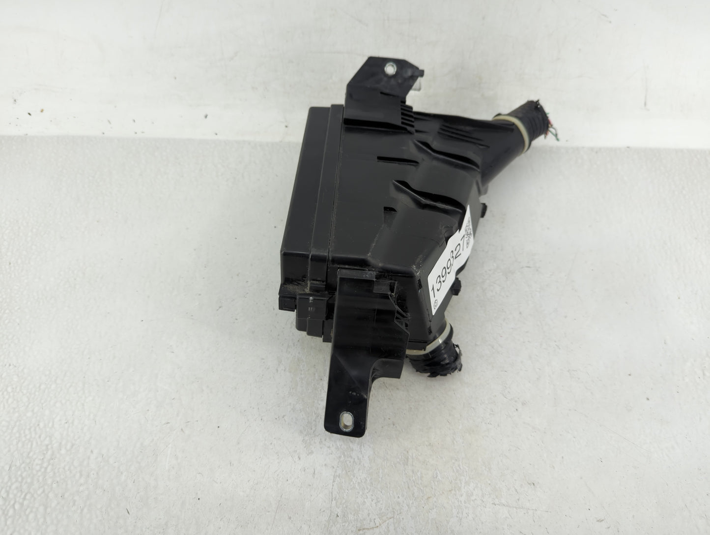 2016-2018 Honda Hr-V Fusebox Fuse Box Panel Relay Module Fits Fits 2016 2017 2018 OEM Used Auto Parts - Oemusedautoparts1.co