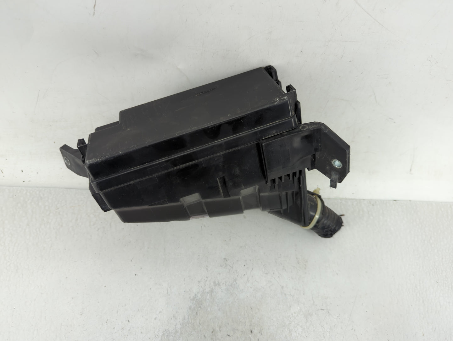 2016-2018 Honda Hr-V Fusebox Fuse Box Panel Relay Module Fits Fits 2016 2017 2018 OEM Used Auto Parts - Oemusedautoparts1.co