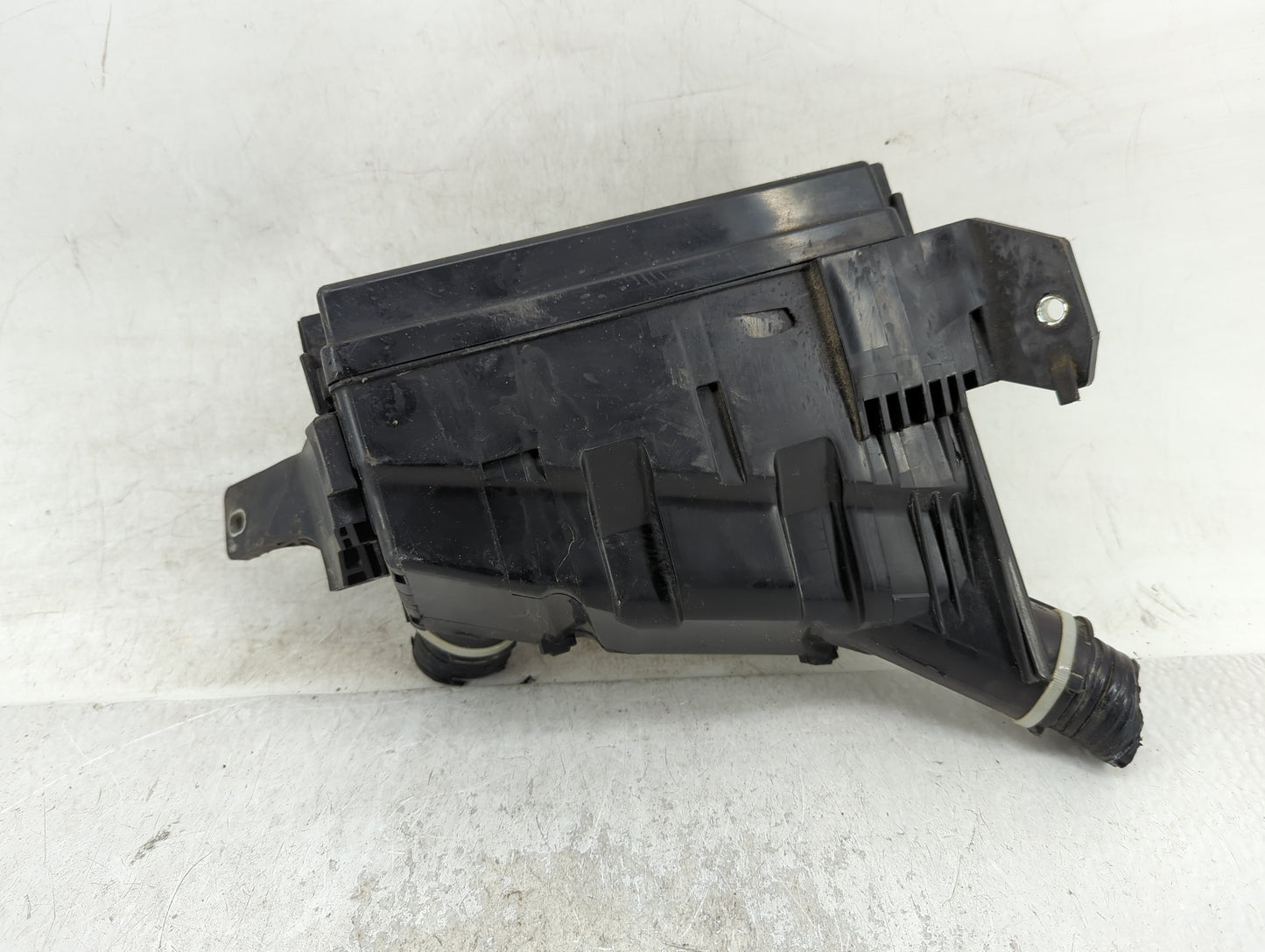 2016-2018 Honda Hr-V Fusebox Fuse Box Panel Relay Module Fits Fits 2016 2017 2018 OEM Used Auto Parts - Oemusedautoparts1.co
