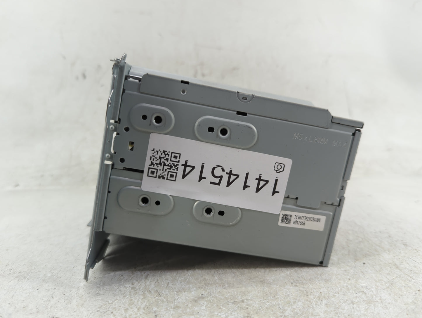 2018 Honda Hr-V Radio AM FM Cd Player Receiver Replacement P/N:39100-T7W-A310-M1 Fits OEM Used Auto Parts - Oemusedautoparts