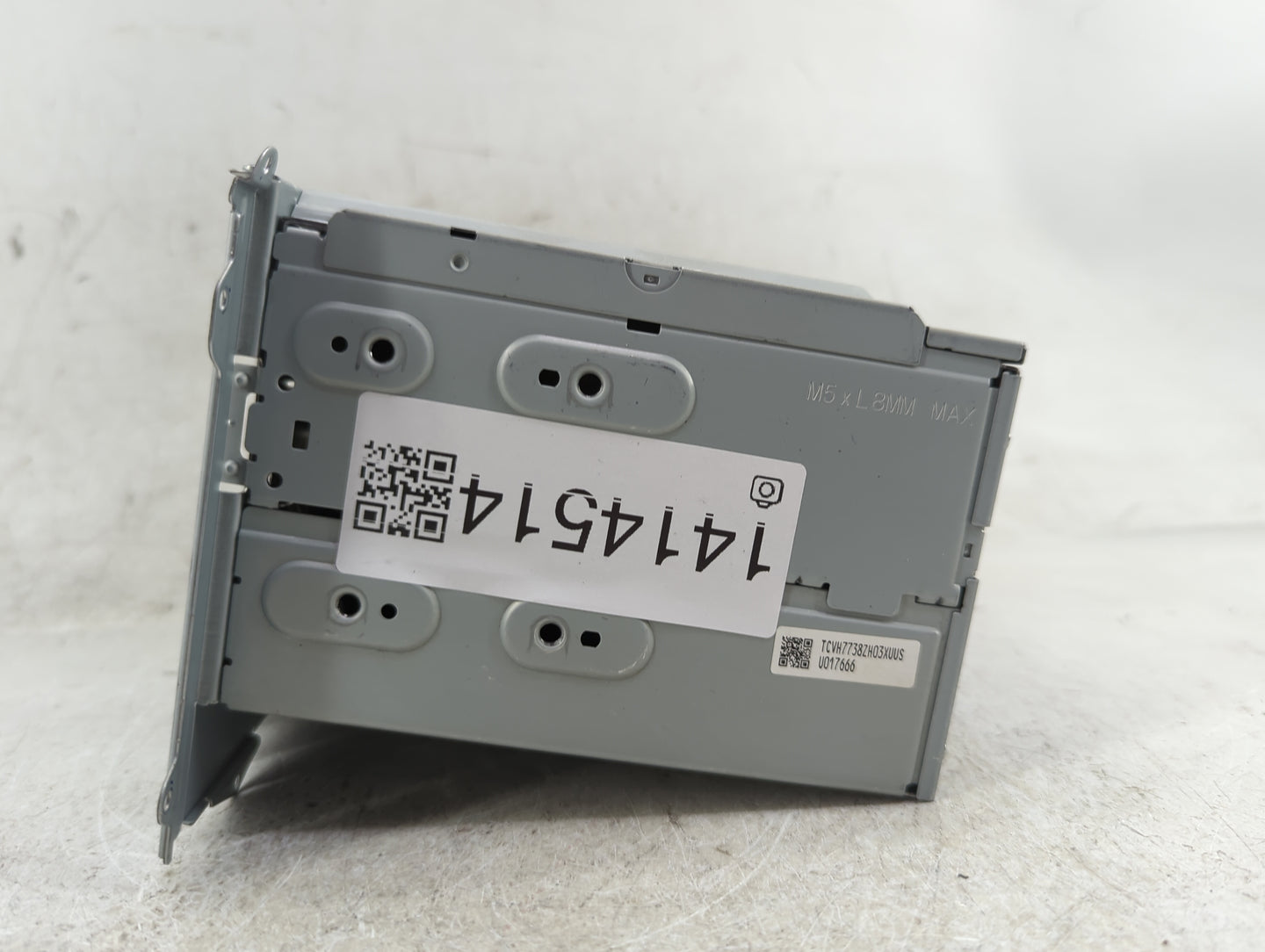 2018 Honda Hr-V Radio AM FM Cd Player Receiver Replacement P/N:39100-T7W-A310-M1 Fits OEM Used Auto Parts - Oemusedautoparts