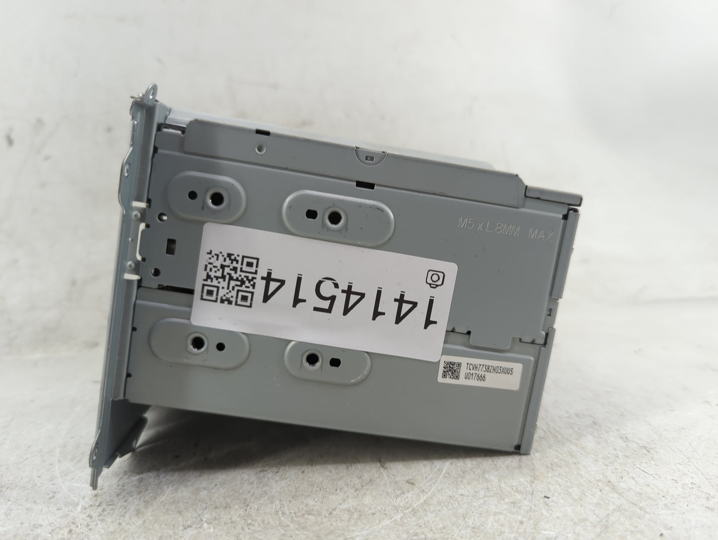 2018 Honda Hr-V Radio AM FM Cd Player Receiver Replacement P/N:39100-T7W-A310-M1 Fits OEM Used Auto Parts - Oemusedautoparts