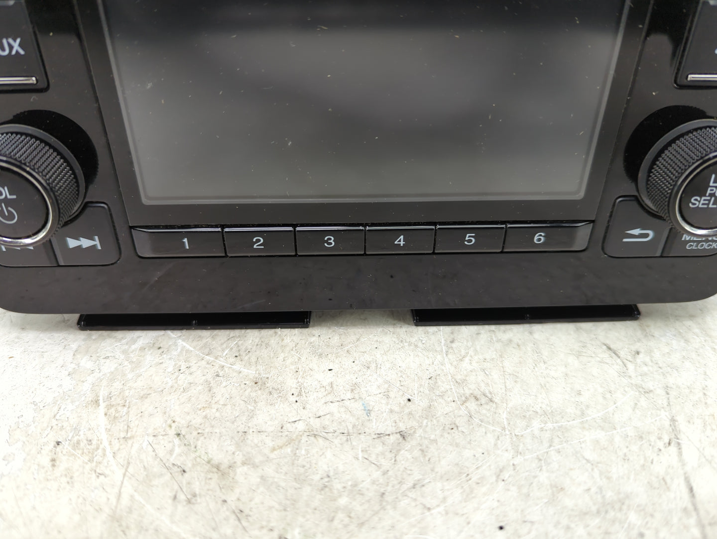 2018 Honda Hr-V Radio AM FM Cd Player Receiver Replacement P/N:39100-T7W-A110-M1 Fits OEM Used Auto Parts - Oemusedautoparts