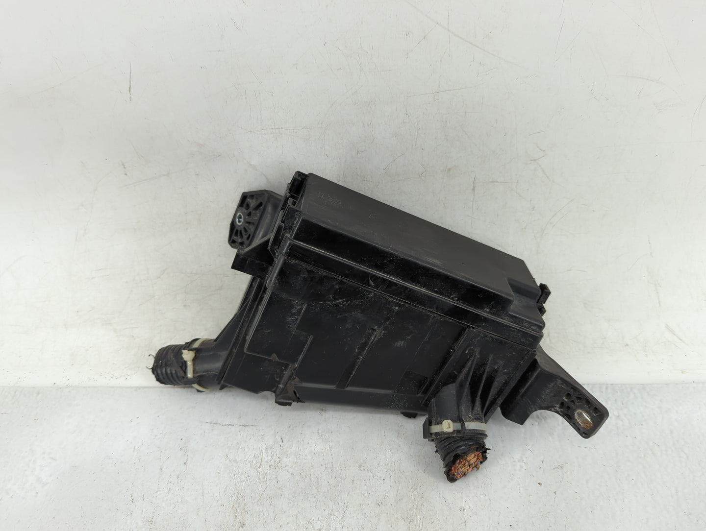 2016-2018 Honda Hr-V Fusebox Fuse Box Panel Relay Module Fits Fits 2016 2017 2018 OEM Used Auto Parts - Oemusedautoparts1.co