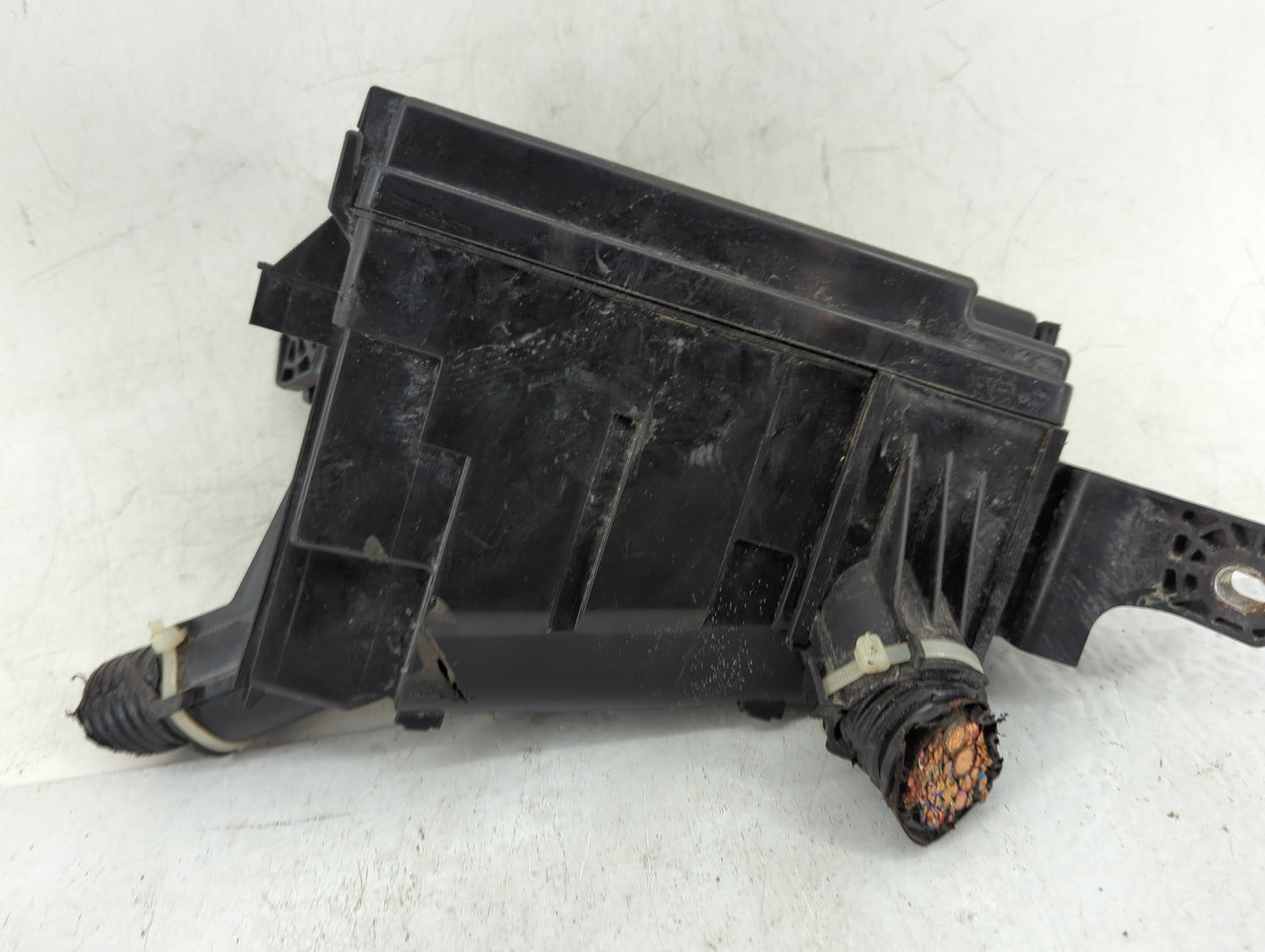 2016-2018 Honda Hr-V Fusebox Fuse Box Panel Relay Module Fits Fits 2016 2017 2018 OEM Used Auto Parts - Oemusedautoparts1.co