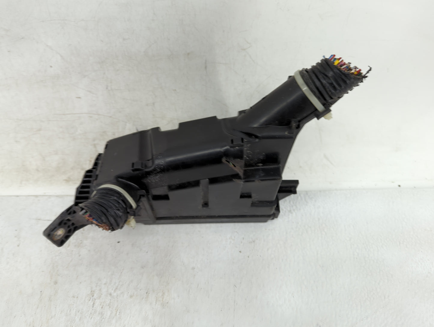 2016-2018 Honda Hr-V Fusebox Fuse Box Panel Relay Module Fits Fits 2016 2017 2018 OEM Used Auto Parts - Oemusedautoparts1.co