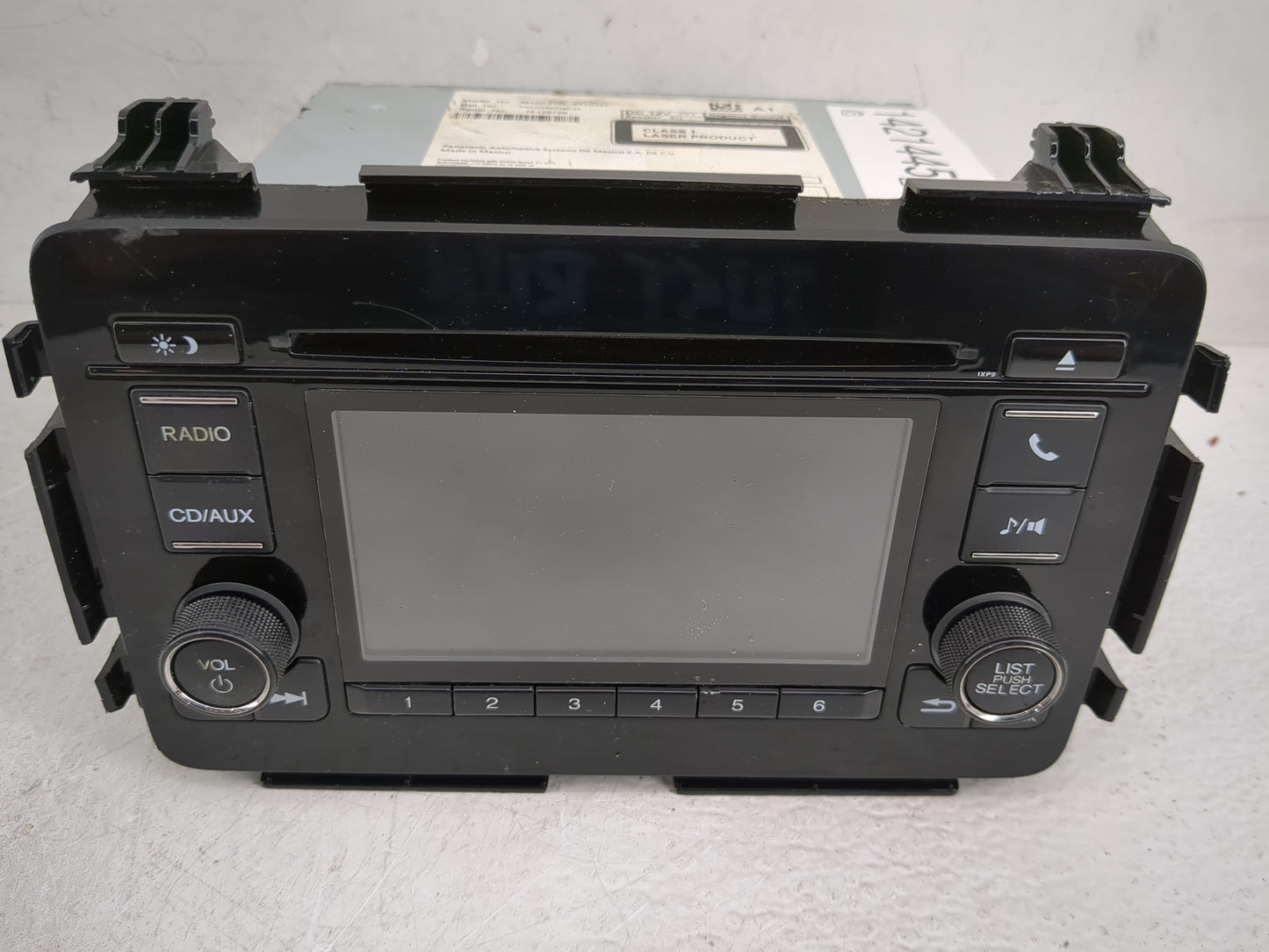 2018 Honda Hr-V Radio AM FM Cd Player Receiver Replacement P/N:39100-T7W-A110-M1 Fits OEM Used Auto Parts - Oemusedautoparts
