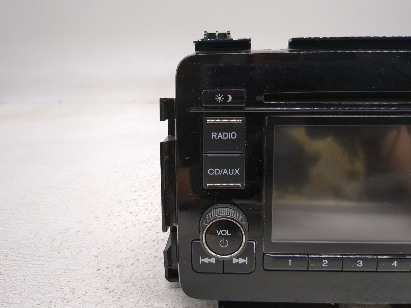 2018 Honda Hr-V Radio AM FM Cd Player Receiver Replacement P/N:39100-T7W-A110-M1 Fits OEM Used Auto Parts - Oemusedautoparts