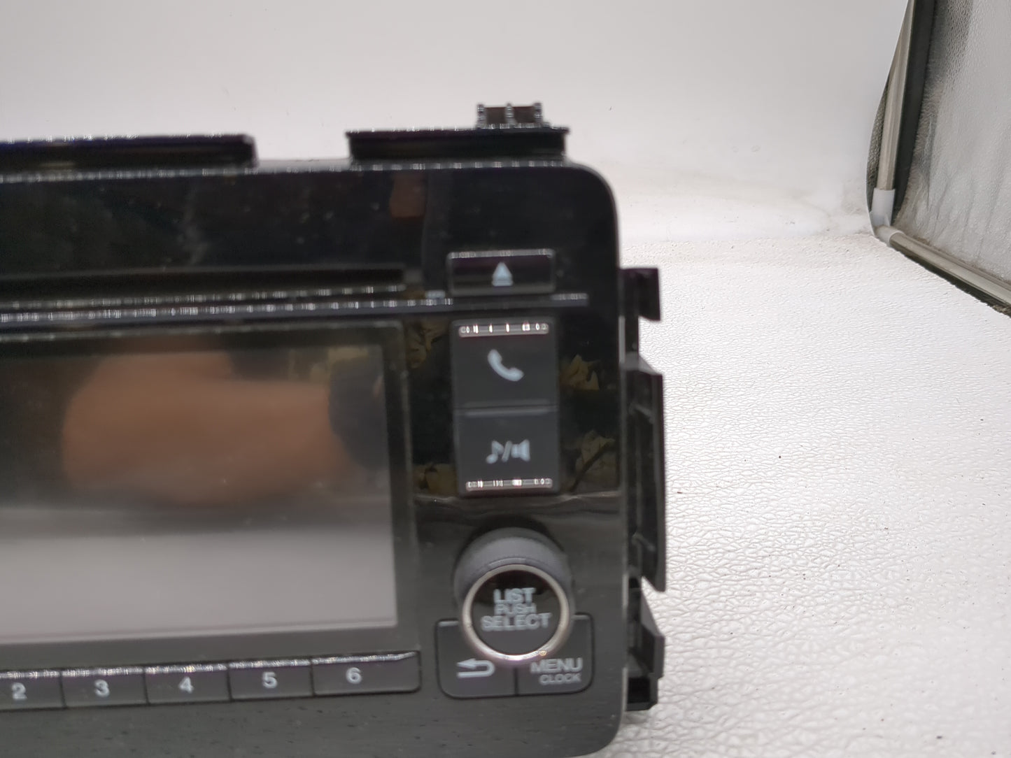 2018 Honda Hr-V Radio AM FM Cd Player Receiver Replacement P/N:39100-T7W-A110-M1 Fits OEM Used Auto Parts - Oemusedautoparts
