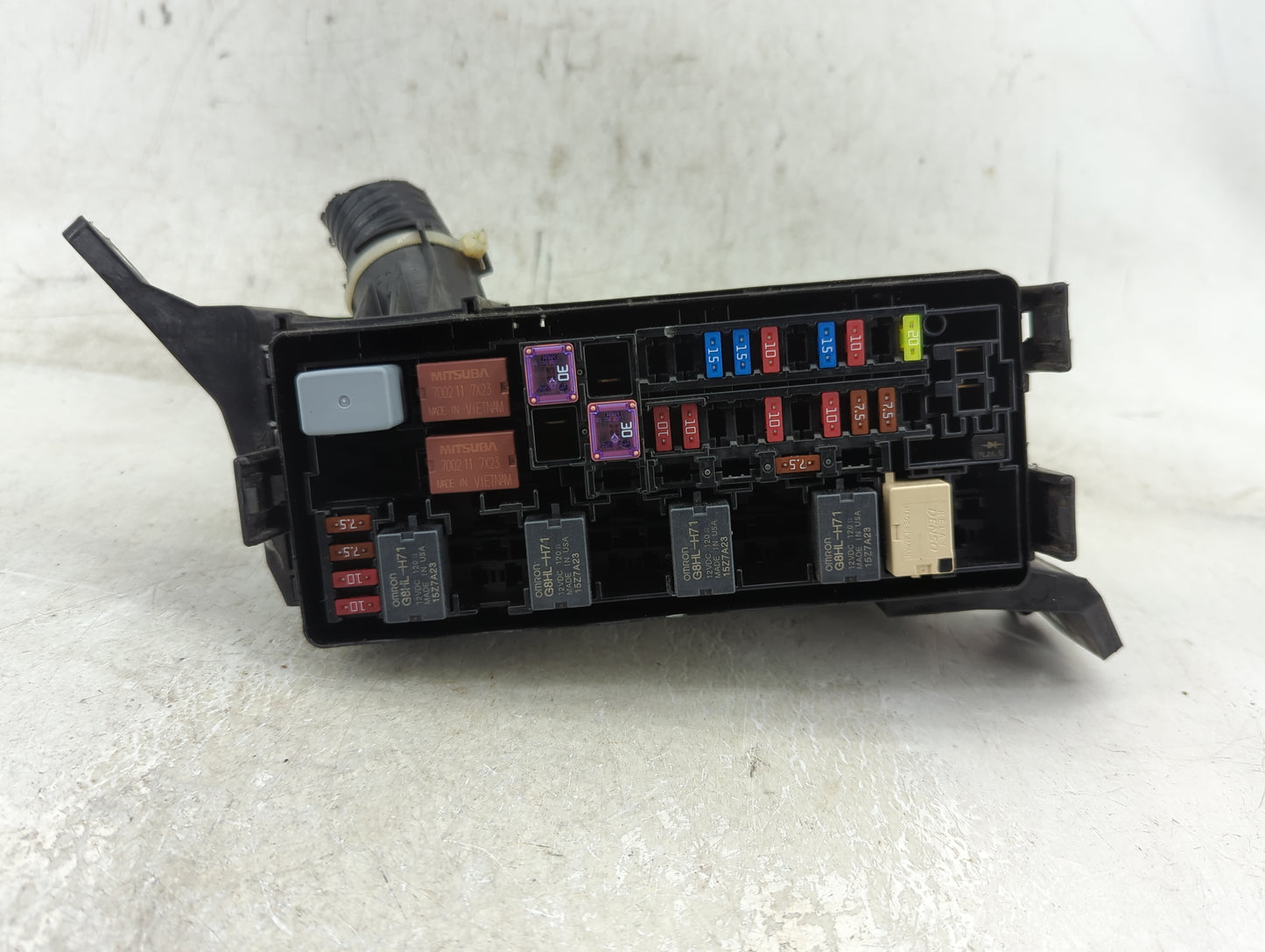 2016-2018 Honda Hr-V Fusebox Fuse Box Panel Relay Module Fits Fits 2016 2017 2018 OEM Used Auto Parts - Oemusedautoparts1.co