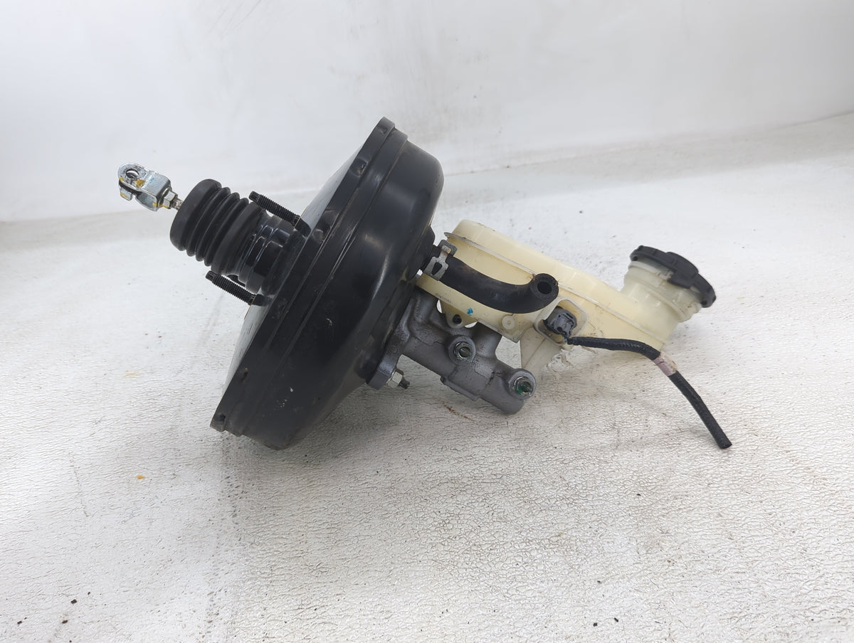 2018 Honda Hr-v Power Brake Booster Oem - Oemusedautoparts1.com