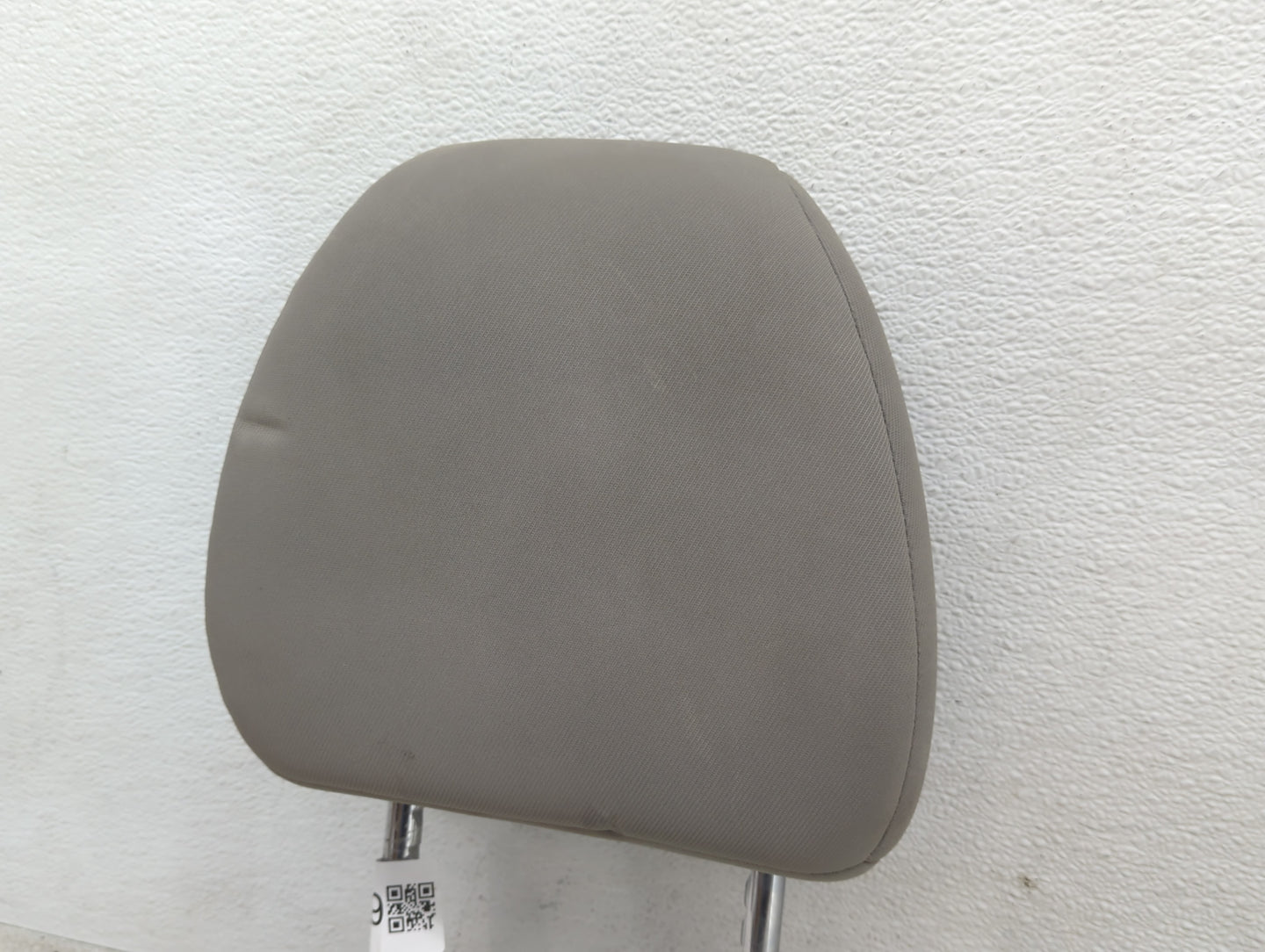 2016-2018 Honda Hr-v Headrest Head Rest Front Driver Passenger Seat Grey - Oemusedautoparts1.com