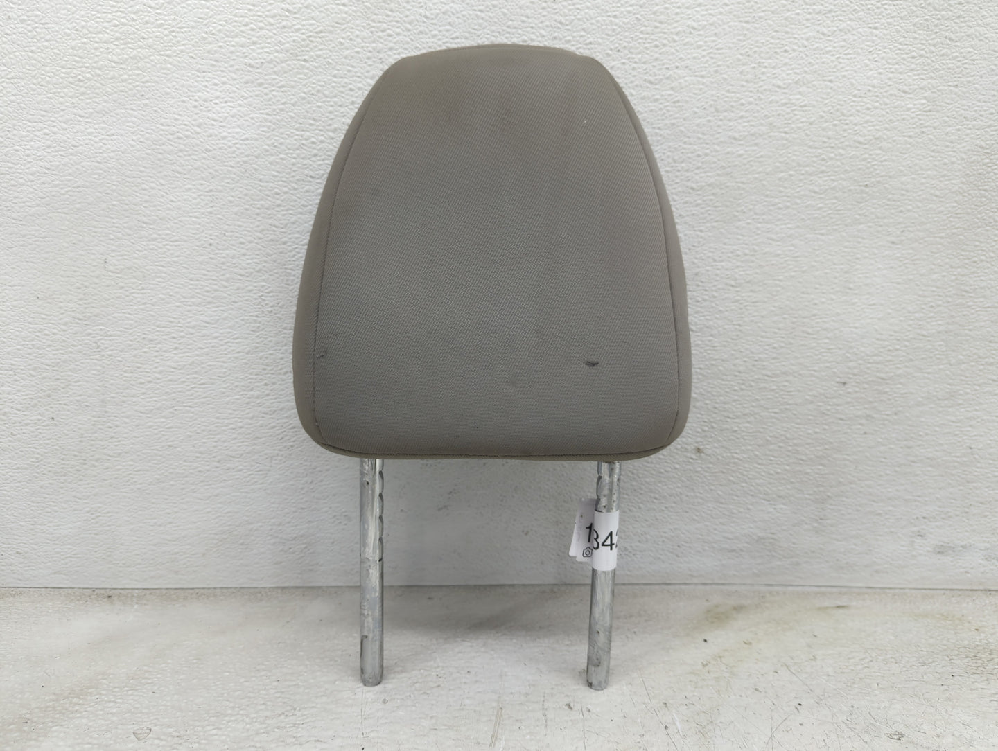 2016-2018 Honda Hr-v Headrest Head Rest Front Driver Seat Grey - Oemusedautoparts1.com